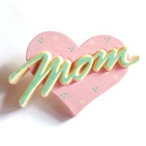 Vintage Mom Heart Pin By Gibson Greetings 80s 90s vaporwave vapor wave